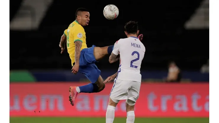 Un alivio menos, pero igual sigue la preocupación: Gabriel Jesus no jugará ante Perú por esta patada