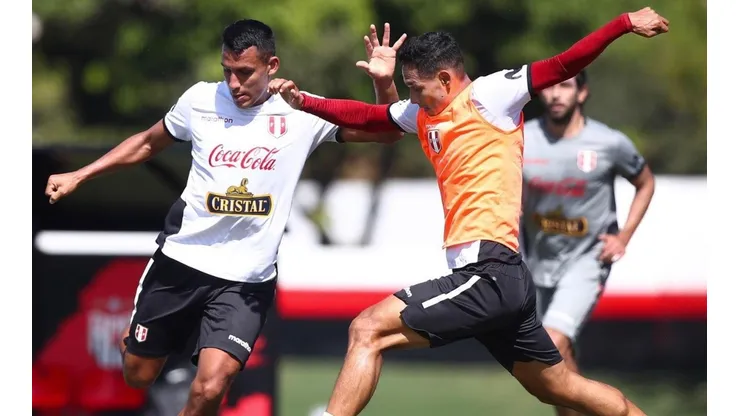 Alex Valera está con el grupo de la Selección Peruana en Brasil.