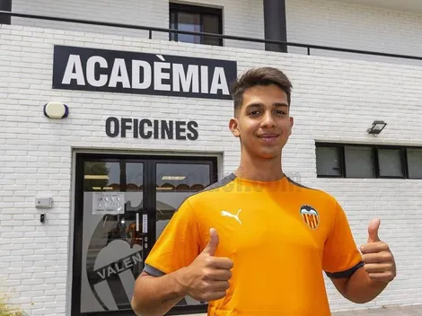 Ya es oficial: Alessandro Burlamaqui fue presentado en el Valencia de España