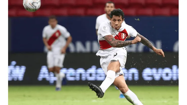 Gianluca Lapadula emocionado por superar la fase de grupos: "Clasificamos. ¡Sigamos así!"