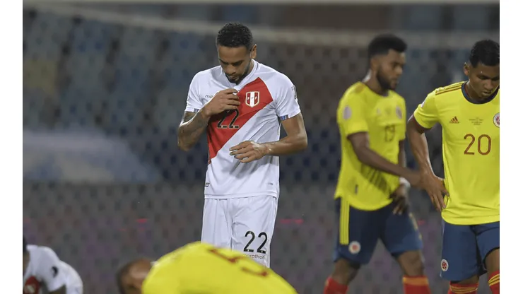 Buenísima noticia: Alexander Callens no tiene lesión de consideración y jugará la Copa América