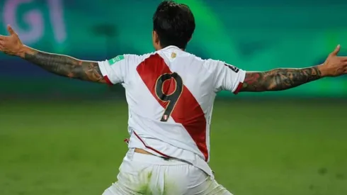 Gianluca Lapadula debutó en noviembre con Perú.