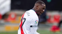 Luis Advíncula llegó al Rayo Vallecano y descendió.