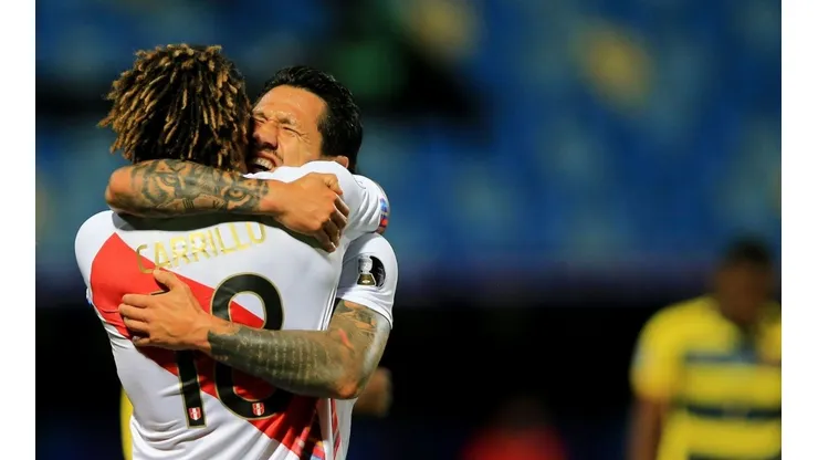 “No está Guerrero, pero sí Lapadula", prensa venezolana destaca el juego ofensivo de Perú