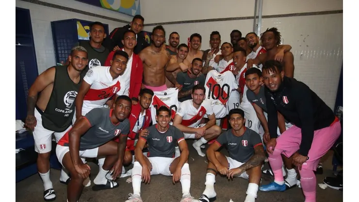 La Selección Peruana le ganó a Colombia 2-1.