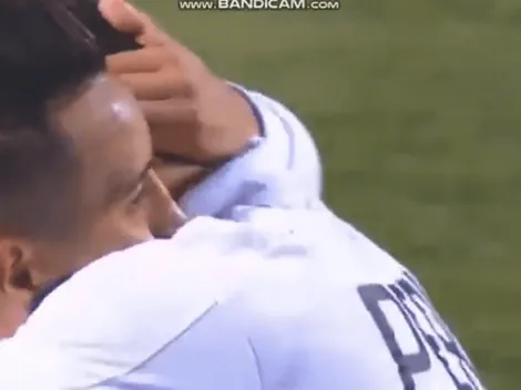 El detalle que no habías visto: el abrazo de Lapadula y Cueva tras escuchar el himno