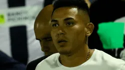 Jean Deza denunciado por agresión física a su aún esposa (madre de su hija)