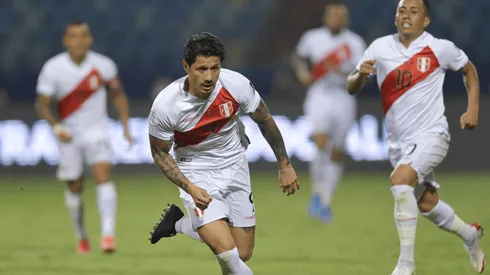 Se encienden las alarmas: Gianluca Lapadula amaneció con malestar en el tobillo izquierdo