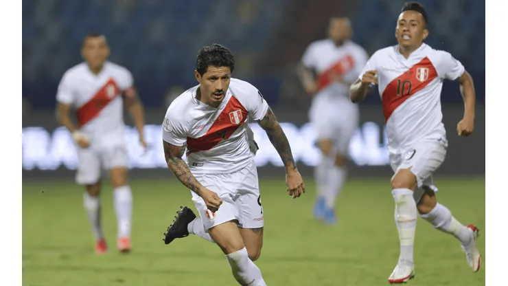 Se encienden las alarmas: Gianluca Lapadula amaneció con malestar en el tobillo izquierdo