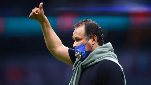 "Me invitaron a dar charlas con DT's como Guardiola y Mourinho": Juan Reynoso se codea con los grandes