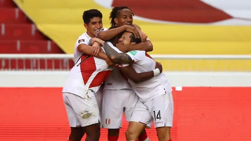 Gianluca Lapadula fue uno de los mejores de Perú en la fecha doble.