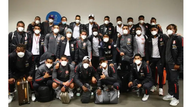 La Selección Peruana se vacunó en Ecuador con la vacuna de la CONMEBOL.
