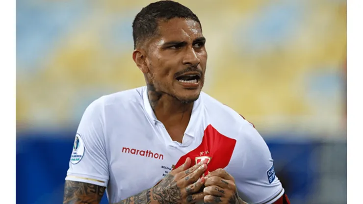 Paolo Guerrero se convirtió en el segundo futbolista con más partidos en la historia