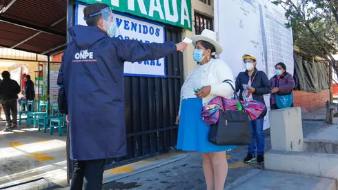 LA ONPE es quien se encargará de contar los votos después de las 7 de la noche.