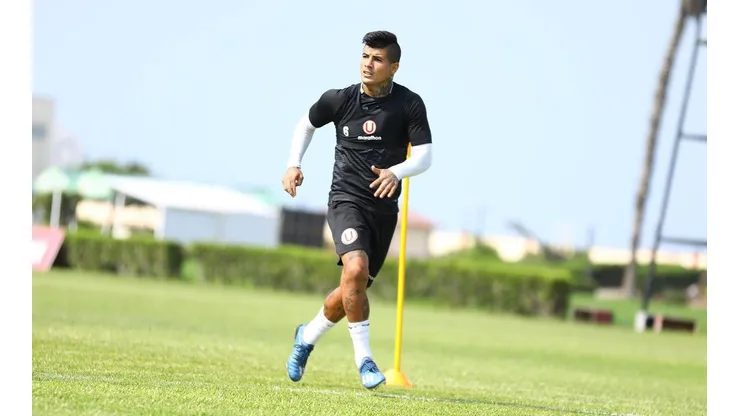 Universitario de Deportes está entrenando en Campomar.