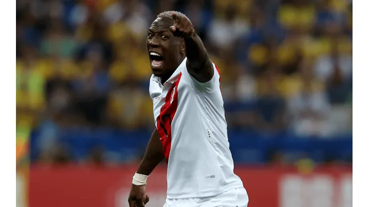 Luis Advíncula renunció al Rayo Vallecano para jugar por la Selección Nacional