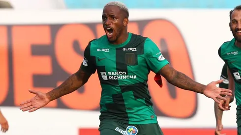 Jefferson Farfán volvió a Alianza Lima luego de 17 años.