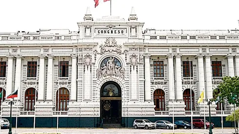 El Congreso de la República queda en la avenida Abancay.