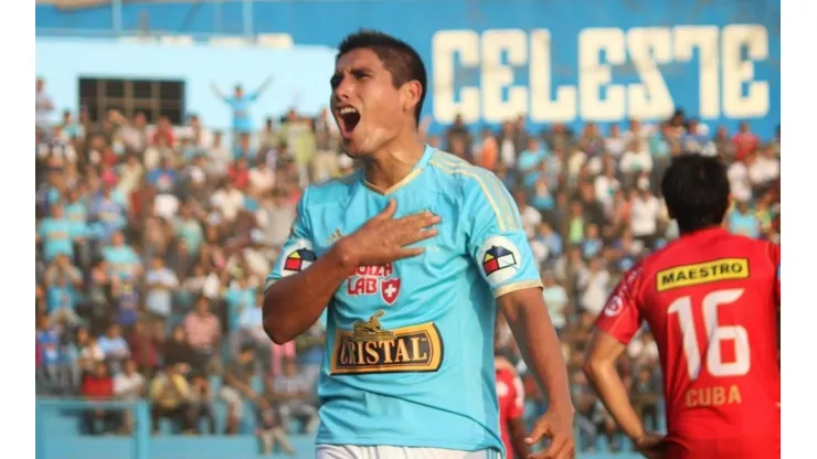 Irven Ávila está a 1 tanto de llegar a 100 goles con camiseta rimense.