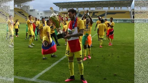 Campeón peruano en Europa: Gustavo Dulanto celebra título de liga en Moldavia