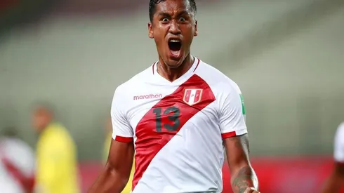 Renato Tapia le anotó un gol a Brasil en las eliminatorias sudamericanas.