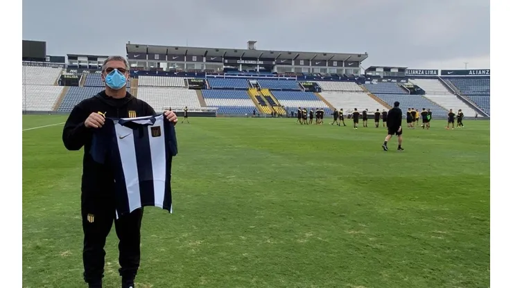 Pablo agradeció a los hinchas de Alianza Lima.
