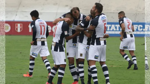 Sin Jefferson Farfán: Carlos Bustos revoluciona el equipo tras lesión de 'La Foquita'