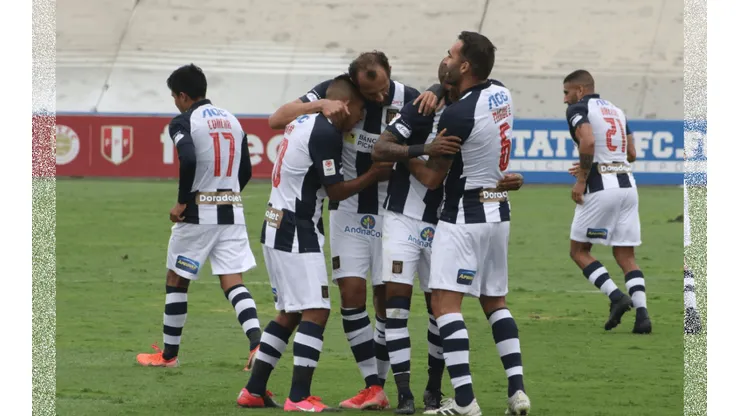 Sin Jefferson Farfán: Carlos Bustos revoluciona el equipo tras lesión de 'La Foquita'