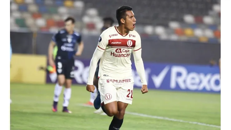 Alex Valera anota su primer doblete en torneos internacionales.
