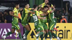 Agárrate Universitario: Defensa y Justicia viene con plantel completo a Lima