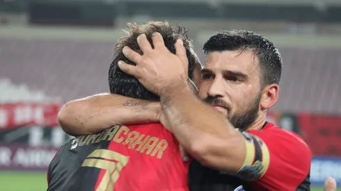 "No jugaría en otro equipo en Perú. En Arequipa me invitan a almorzar": Cuesta rechaza a los grandes