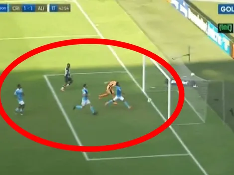 La marca del Zorro: Alejandro Duarte sufre un 'sombrerito' por parte de Wilmer Aguirre