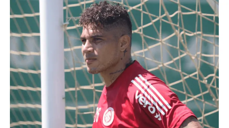 ¿Se va o se queda?: Inter de Porto Alegre confirmó qué harán con Paolo Guerrero