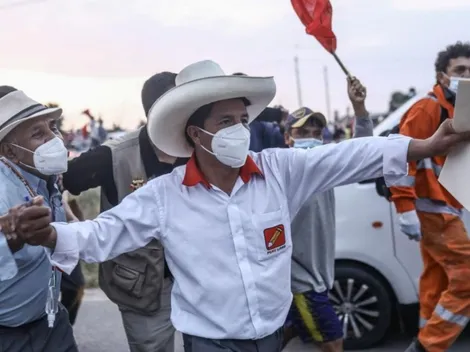Candidato a la presidencia Pedro Castillo es trasladado de emergencia a clínica