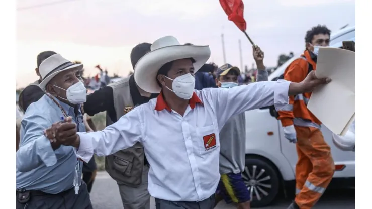 La información la dio a conocer la cuenta de Twitter del partido Perú Libre.