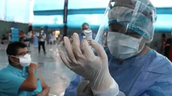 Vacunación COVID-19: revisa la lista oficial de personas mayores de 70 años