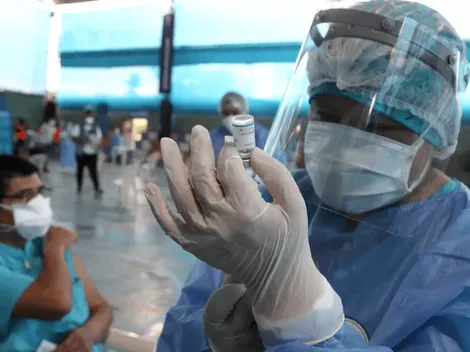 Vacunación COVID-19: revisa la lista oficial de personas mayores de 70 años