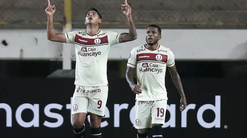 Universitario sale con la necesidad de robar puntos de visita.