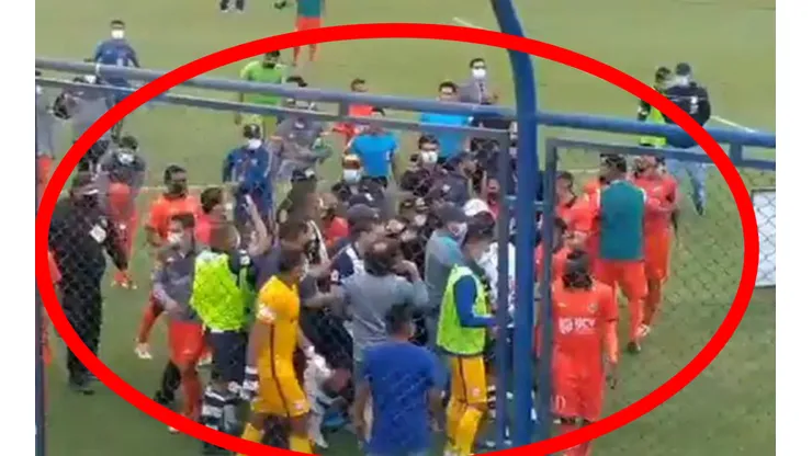 ¿Insultos racistas?: Leandro Fleitas se fue contra Arley Rodríguez según diario peruano