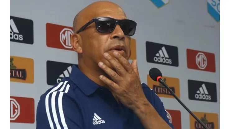 Roberto Mosquera tiene como gran objetivo lograr llegar con Cristal a octavos de final.
