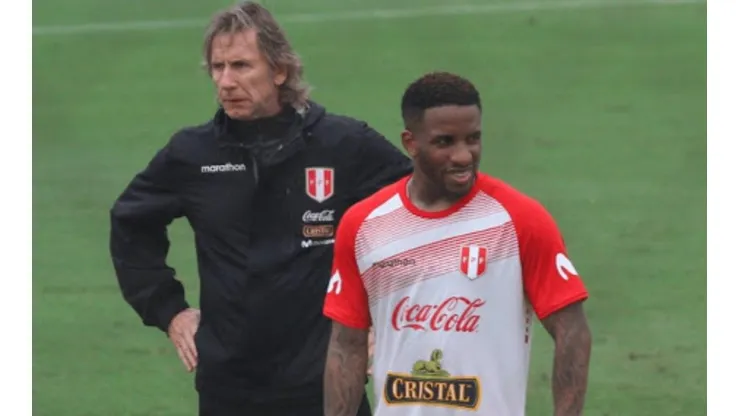 Ricardo Gareca suele convocar a Jefferson Farfán.