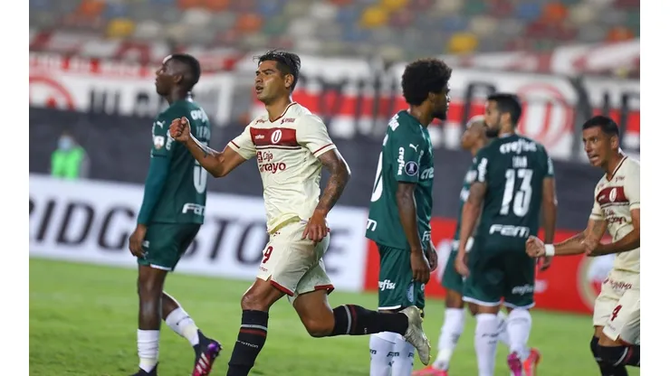 Enzo Gutiérrez puso en peligro el triunfo del Palmeiras.
