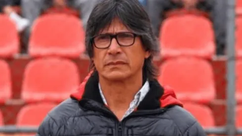 "Lárgate Comizzo": hinchas de Universitario piden la salida del entrenador crema