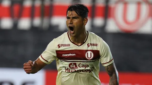 Enzo Gutiérrez no había tenido una clara, pero apareció para poner el empate momentáneo.