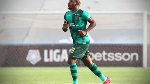 Farfán llegó a Alianza Lima para la presente temporada.
