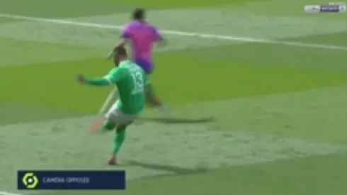 Miguel Trauco juega por izquierda en el fútbol francés.