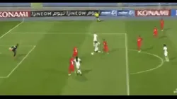 André Carrillo apareció como centrodelantero en el Al Hilal.