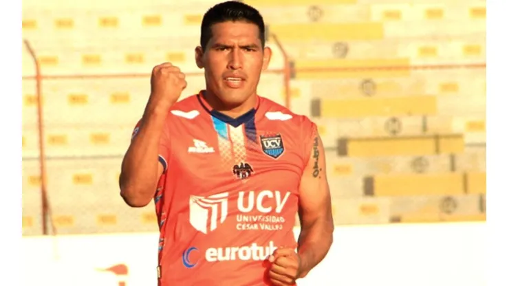 Andy Pando intercambió mensajes con algunos de los usuarios de Twitter.