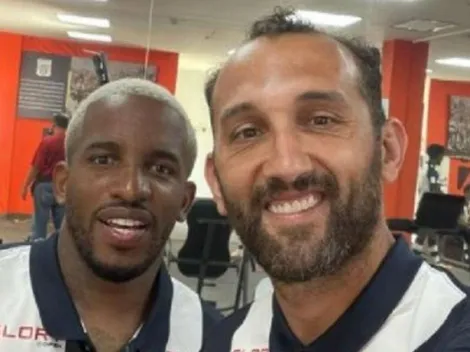 Fotazo con Farfán: Hernán Barcos y su mensaje tras el empate de Alianza Lima