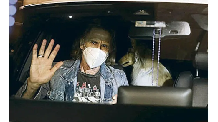 Ricardo Gareca llegó este martes a Lima desde Buenos Aires.